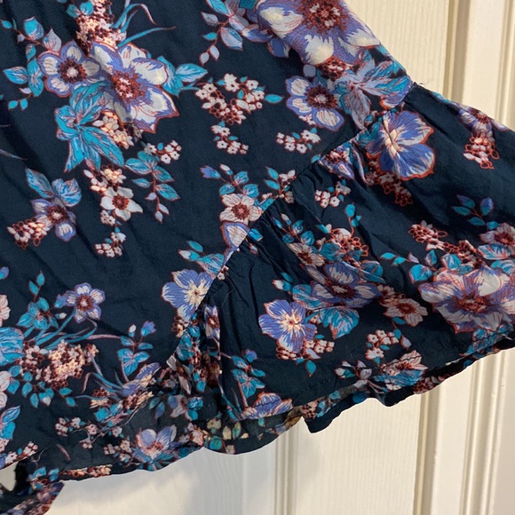 Exhilaration Size Small blue floral romper with long sleeves, ruffled hems - Picture 7 of 8